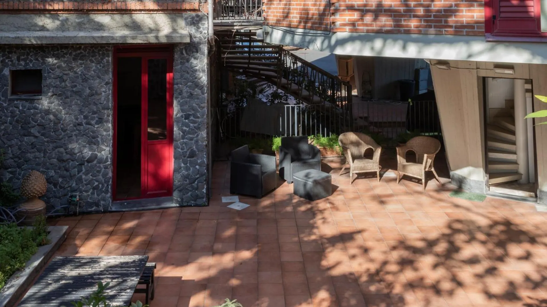 Magnolia Design Apartment Aci Castello Italy